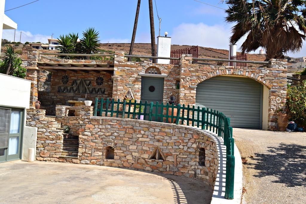 Stelios Zalonis Apartments Tínos Extérieur photo