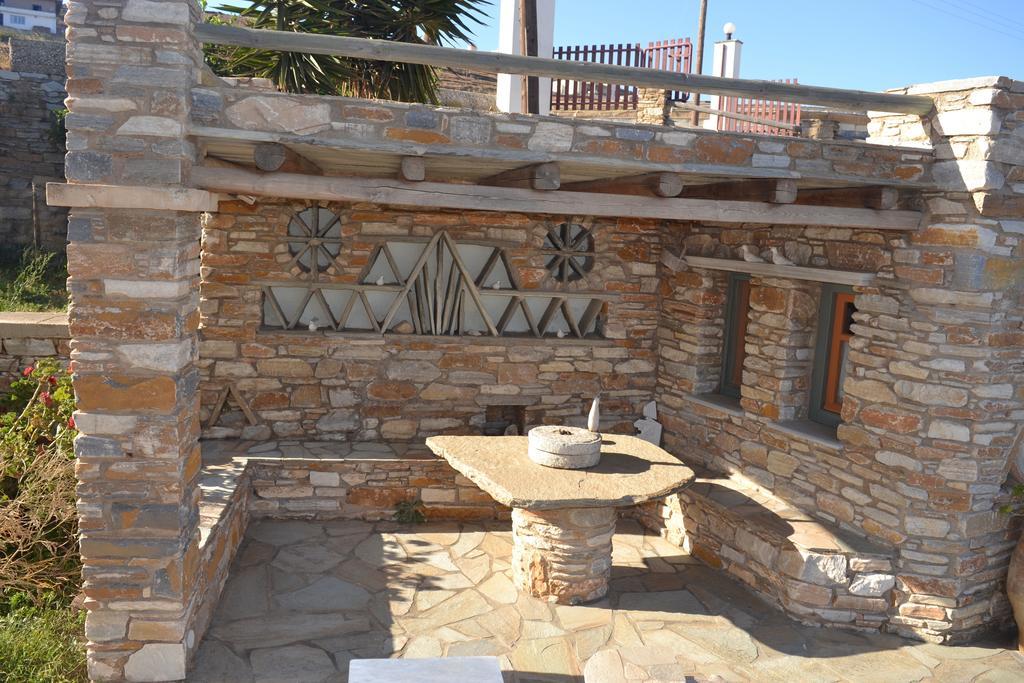 Stelios Zalonis Apartments Tínos Extérieur photo