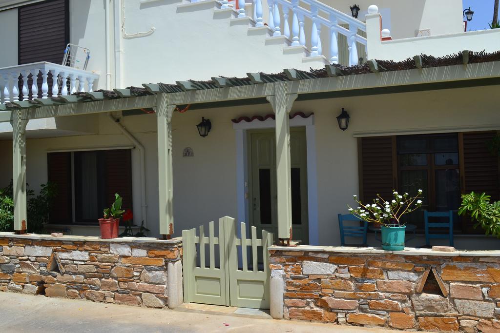 Stelios Zalonis Apartments Tínos Extérieur photo
